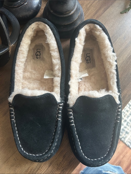 UGG Shoes - UGG Ansley Black Suede Shearling-Lined Moccasins 8
